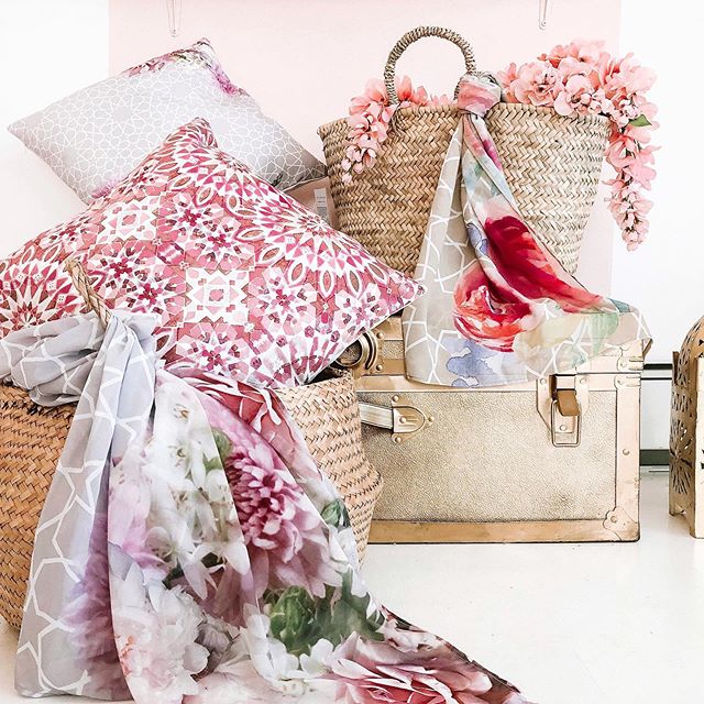 What are you up to this weekend ?🤗💕
:
I am at the #karamashop preparing it for the Sale! You can shop the sale online now 😘 REATIL THERAPY IS REAL! Treat yo&rsquo; self 🤩😉
:
:
SHOP:
Karamabyhoda.com/shop